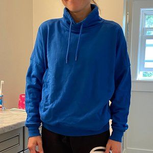 Aritzia TNA Mock Neck Sweatshirt - EUC